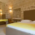 וילה Old Greco 1888 Luxury Swimming Pool קוטרופיאנו