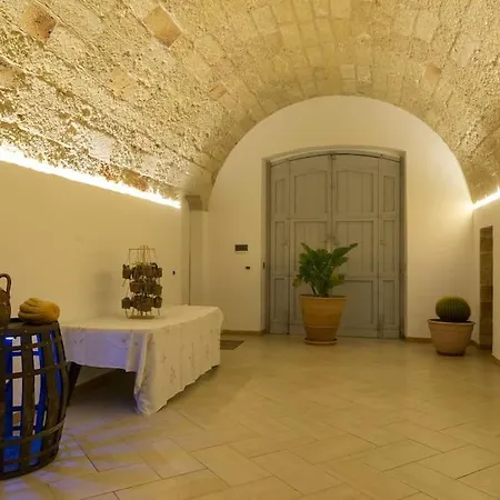 Old Greco 1888 Luxury Swimming Pool * クトロフィアーノ