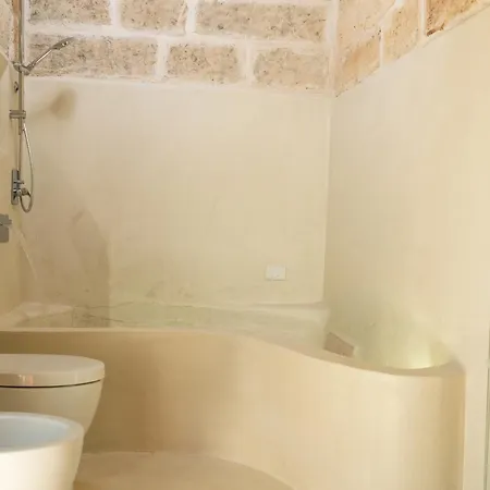 Old Greco 1888 Luxury Swimming Pool 库特罗菲安诺